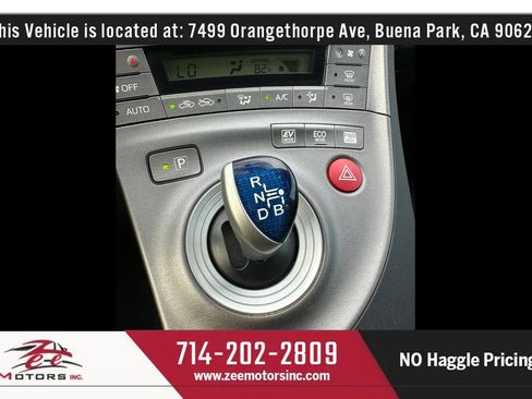 Used 2015 Toyota Prius Four FWD image 37
