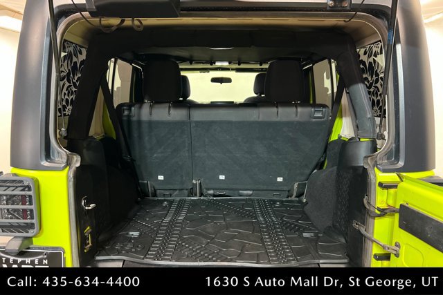 Used 2017 Jeep Wrangler Unlimited Sport w/ Connectivity Group AWD/4WD image 22