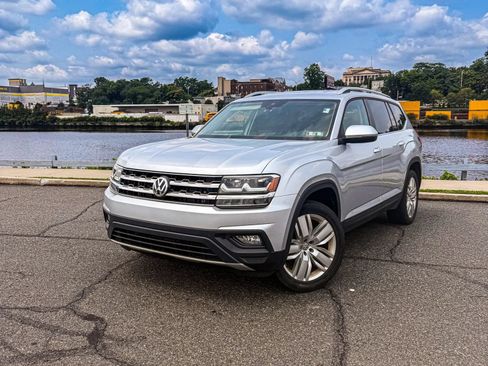 Used 2019 Volkswagen Atlas SE w/ Towing Package AWD/4WD image 2