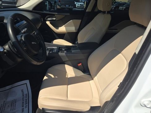 Used 2020 Jaguar F-PACE Premium image 4
