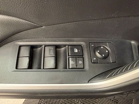 Used 2024 Toyota RAV4 LE AWD/4WD image 12