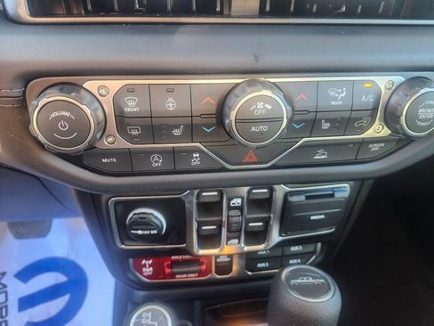 New 2026 Jeep Gladiator Mojave image 14