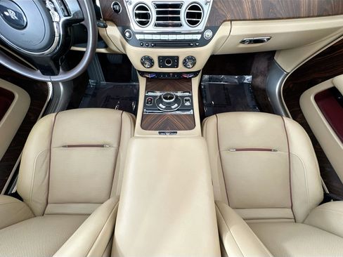Certified 2017 Rolls-Royce Dawn RWD image 22