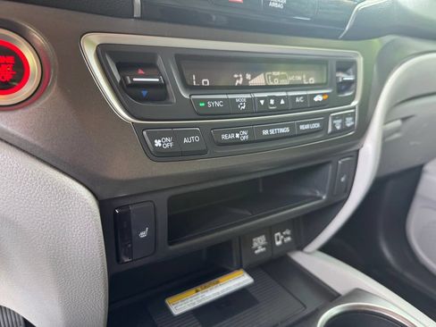 Used 2022 Honda Pilot Special Edition image 18