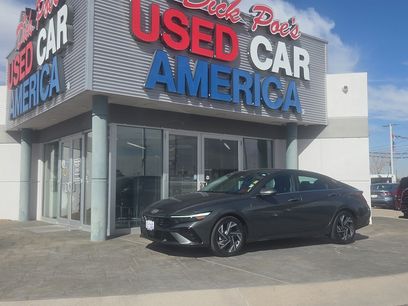 Used 2025 Hyundai Elantra SEL