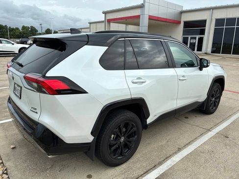 Used 2023 Toyota RAV4 XSE AWD/4WD image 2