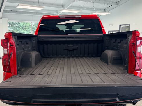 Used 2025 Chevrolet Silverado 1500 Custom Trail Boss w/ Turbomax Blackout Package AWD/4WD image 22