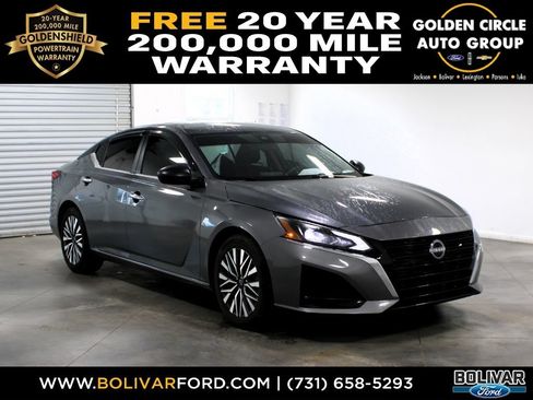 Used 2024 Nissan Altima 2.5 SV FWD image 1