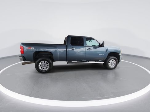 Used 2012 Chevrolet Silverado 2500 LTZ w/ LTZ Plus Package AWD/4WD image 8