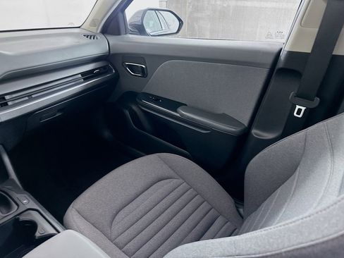 Used 2025 Kia K4 EX image 21