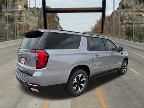 New 2026 GMC Yukon XL AT4 Ultimate AWD/4WD image 10