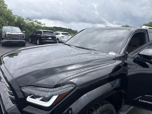 Used 2026 Toyota 4Runner Limited AWD/4WD image 37