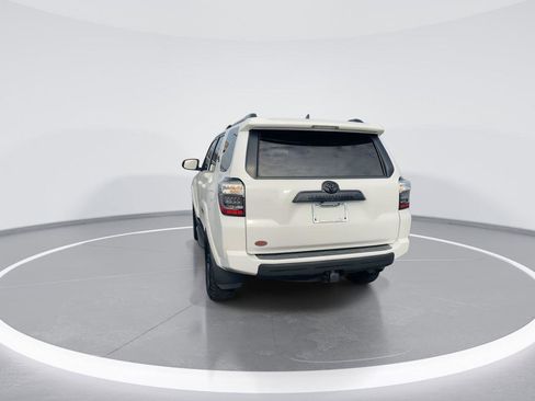 Used 2024 Toyota 4Runner TRD Off-Road Premium image 7