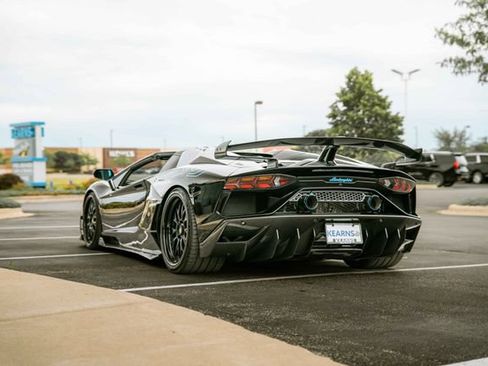 Used 2020 Lamborghini Aventador SVJ AWD/4WD image 35