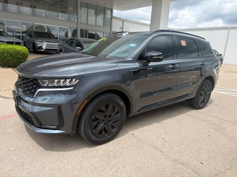 Used 2023 Kia Sorento S w/ Panoramic Sunroof Package FWD image 1