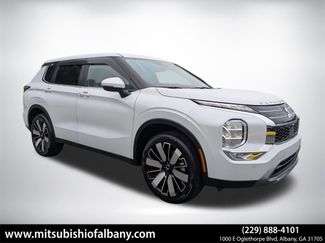 New 2026 Mitsubishi Outlander SE video 1