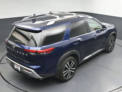 Certified 2025 Nissan Pathfinder Platinum FWD image 37
