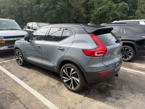 Used 2021 Volvo XC40 T5 R-Design AWD/4WD image 12