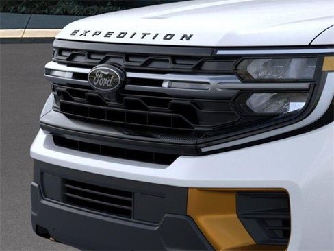 New 2025 Ford Expedition Tremor image 17