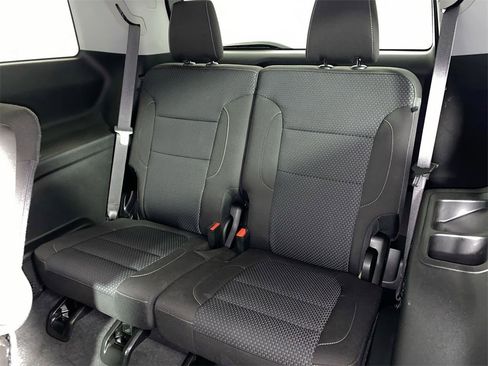 Certified 2023 GMC Acadia SLE w/ Driver Convenience Package image 22