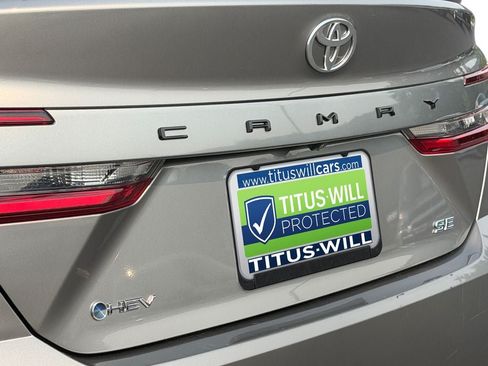 Used 2025 Toyota Camry SE FWD image 35