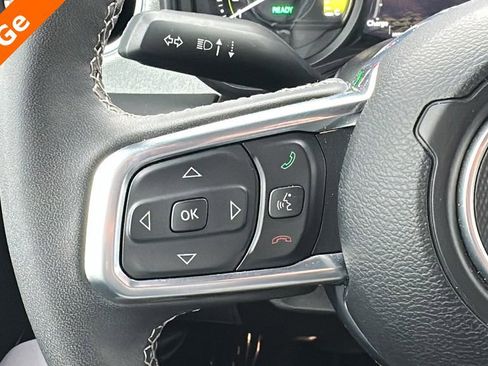 Used 2025 Jeep Wrangler Unlimited Sahara w/ Safety Group image 17