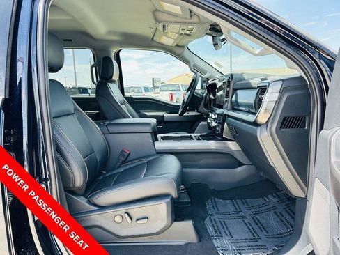 New 2025 Ford F250 Lariat w/ Black Appearance Package image 36