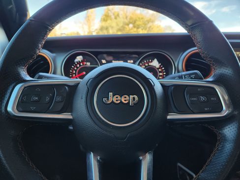 Used 2022 Jeep Gladiator Mojave image 26