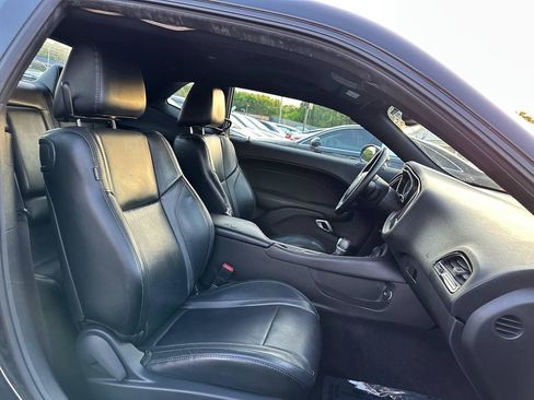 Used 2016 Dodge Challenger SXT Plus RWD image 24