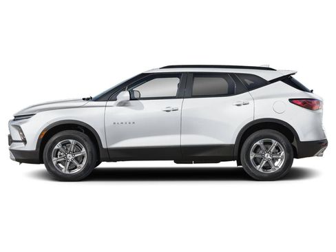 Used 2026 Chevrolet Blazer LT FWD image 3