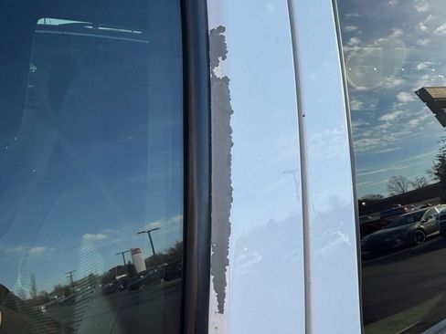 Used 2011 Toyota Tacoma 4x4 Double Cab w/ TRD Off-Road Pkg w/JBL Audio image 8