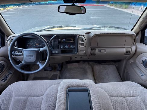 Used 1999 GMC Yukon 4WD 4-Door image 13