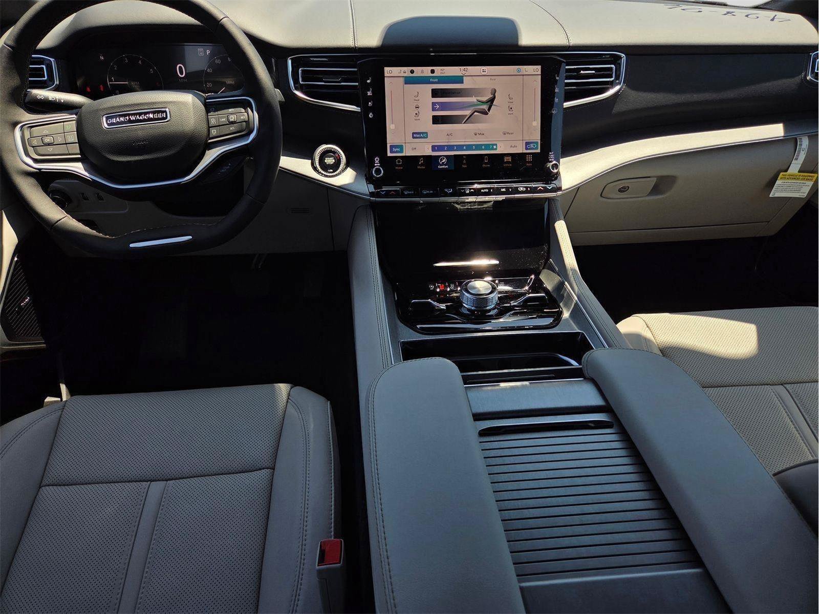 New 2026 Jeep Grand Wagoneer L Limited AWD/4WD image 6