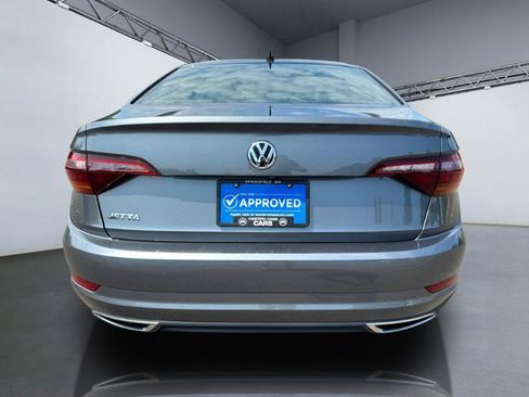 Used 2019 Volkswagen Jetta R-Line w/ R-Line Cold Weather Package FWD image 6