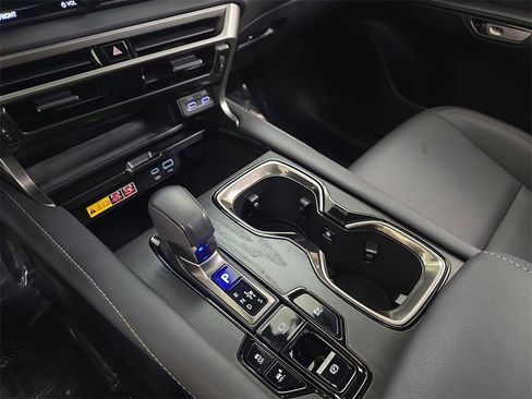 Used 2025 Lexus RX 350h image 25