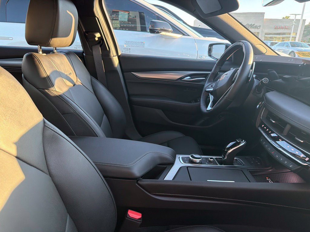 Used 2026 Cadillac CT5 Premium Luxury RWD image 7