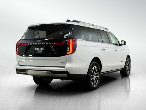 Used 2025 Ford Expedition Max Platinum AWD/4WD image 5