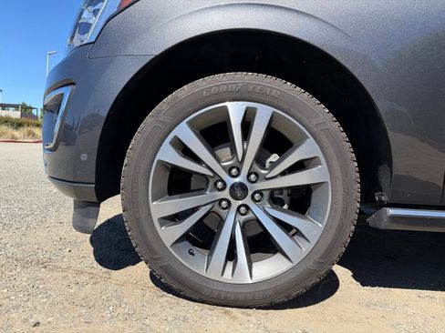 Used 2020 Ford Expedition Platinum AWD/4WD image 9