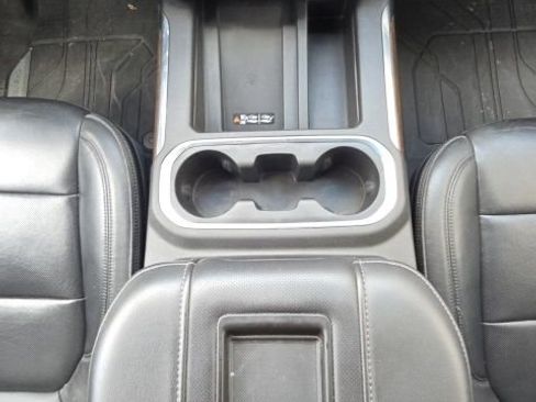 Used 2020 Chevrolet Silverado 1500 High Country w/ Technology Package image 42