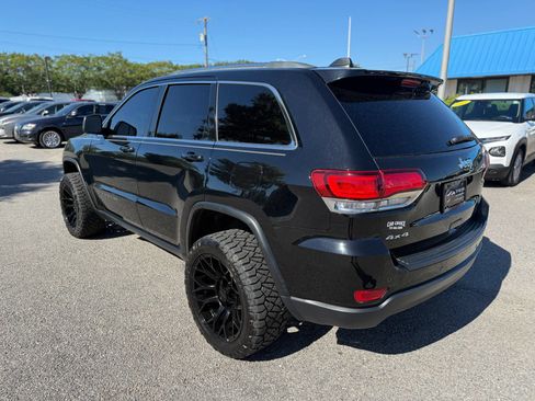 Used 2020 Jeep Grand Cherokee Laredo AWD/4WD image 10
