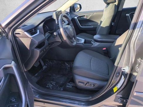 Used 2025 Toyota RAV4 XLE w/ Convenience Package FWD image 16