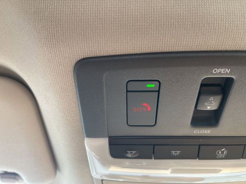 New 2025 Nissan Sentra SV w/ SV Premium Package image 19