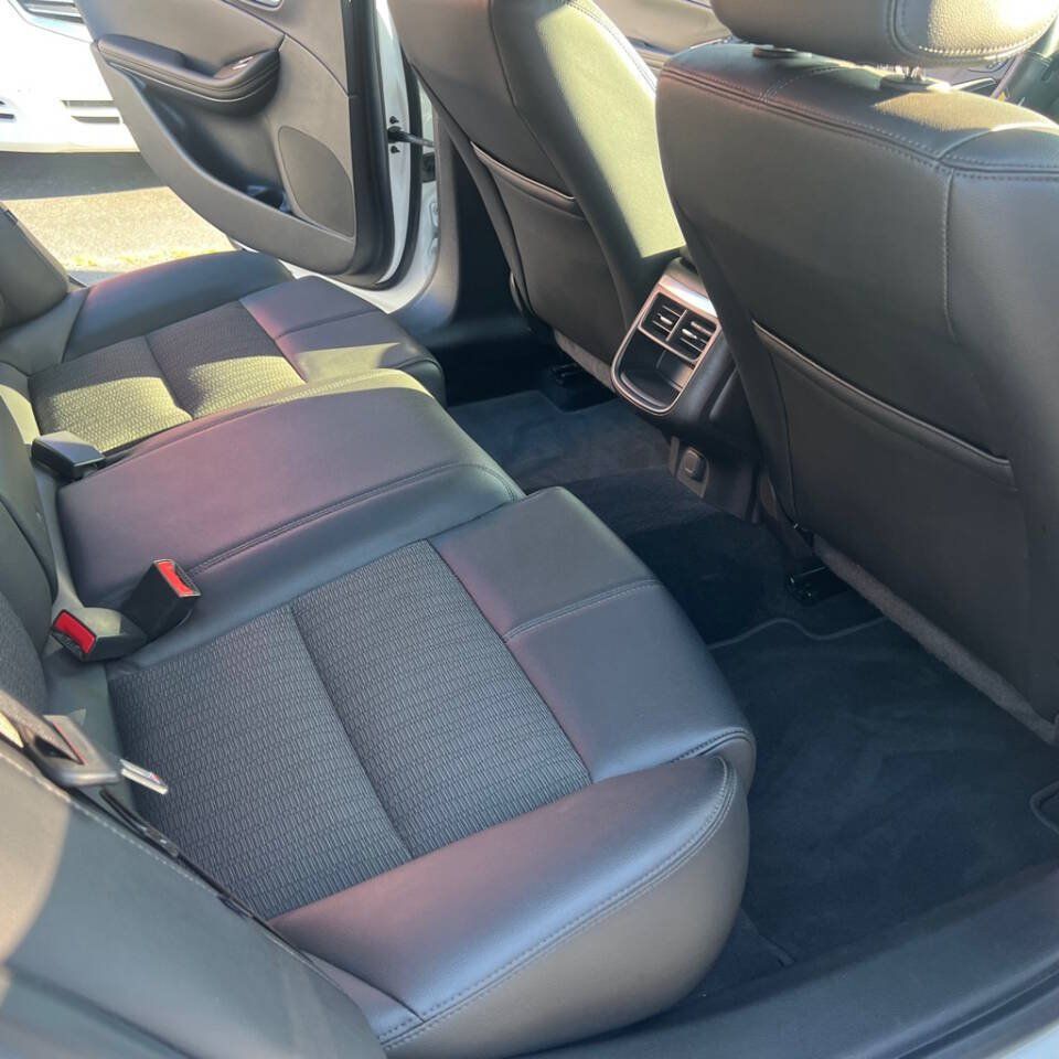 Used 2020 Chevrolet Impala LT FWD image 11