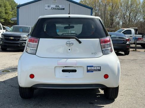Used 2012 Scion iQ w/ Rear Speaker Pkg image 4