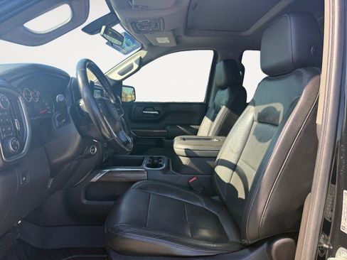 Used 2019 Chevrolet Silverado 1500 LT Trail Boss image 2