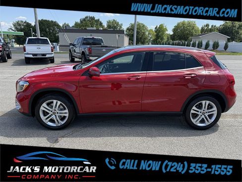 Used 2019 Mercedes-Benz GLA 250 4MATIC image 3