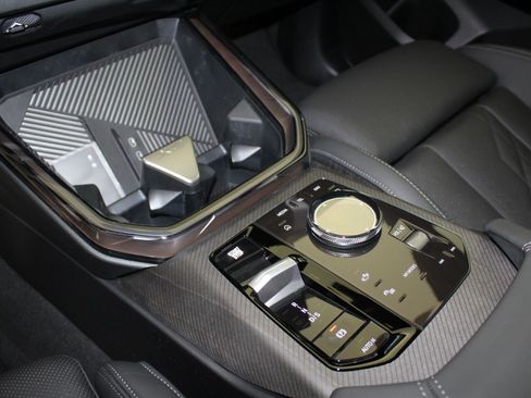 New 2026 BMW X3 xDrive30 w/ Premium Package image 17