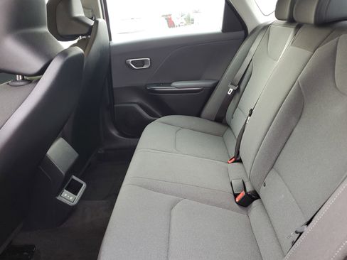 Used 2025 Kia K4 LXS image 10