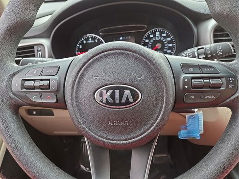 Used 2016 Kia Sorento LX image 31
