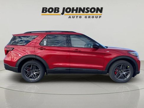 New 2026 Ford Explorer ST-Line w/ ST-Line Street Pack AWD/4WD image 3